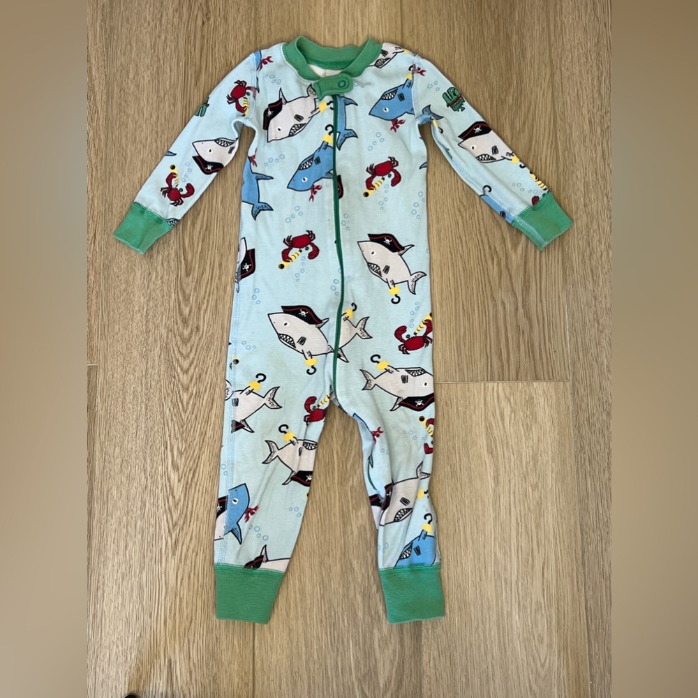 Hanna Andersson pirate shark zip up pajamas